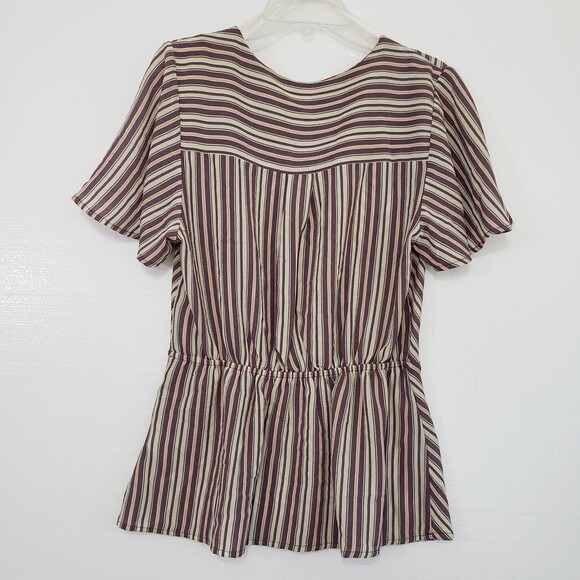 Monteau Summer V-Neck Short Sleeve Form Fitting Medium Blouse - Picture 4 of 7